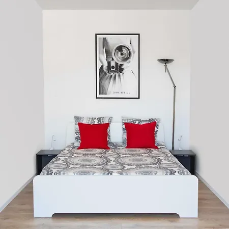 La Maison Du Bonheur * Ruão